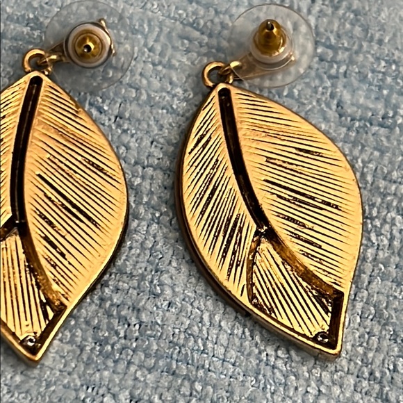 Elegant Gold and Brown Leaf Earrings - Picture 4 of 9
